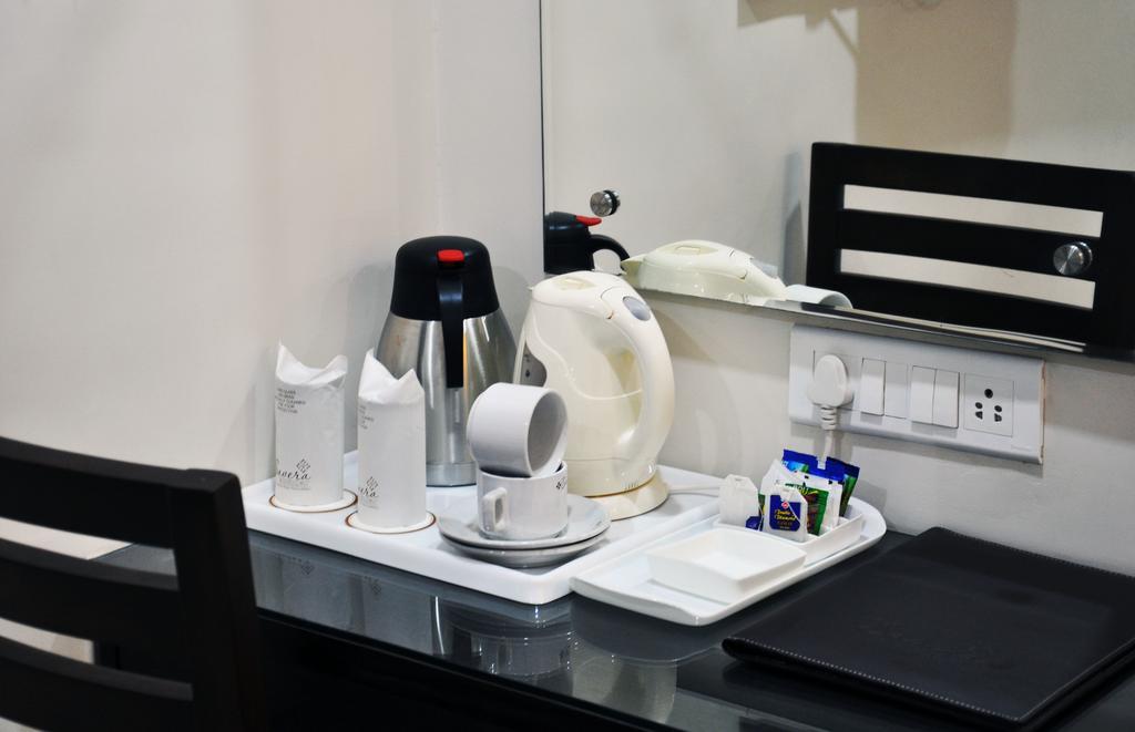 Hotel Savera Patna  Room photo